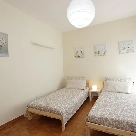 De Chi E De La * ססטרי לבאנטה