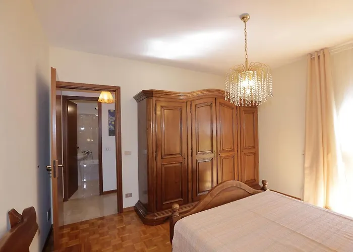 Apartamento De Chi E De La *