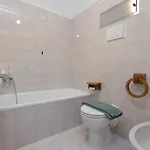 De Chi E De La Apartmán