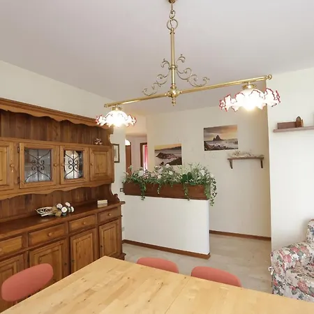 De Chi E De La * Sestri Levante